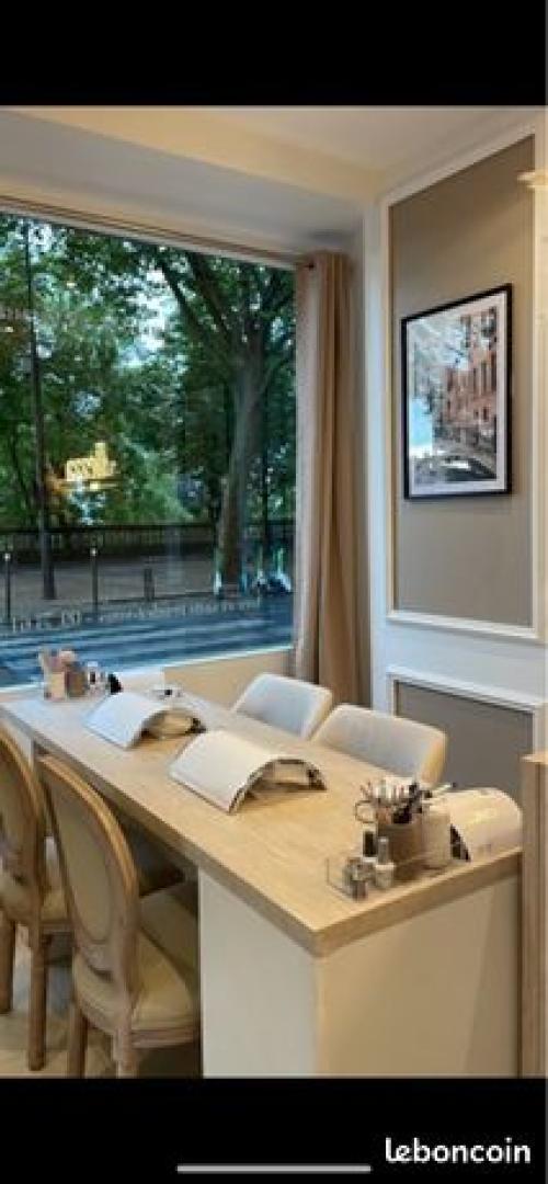 Annonce - Institut de beauté Paris